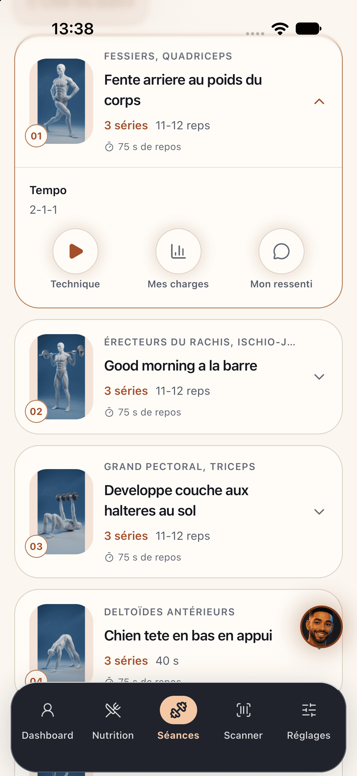 Exercices MYPROG en mode clair : séries, répétitions, repos et accès à la technique, aux charges et au ressenti.